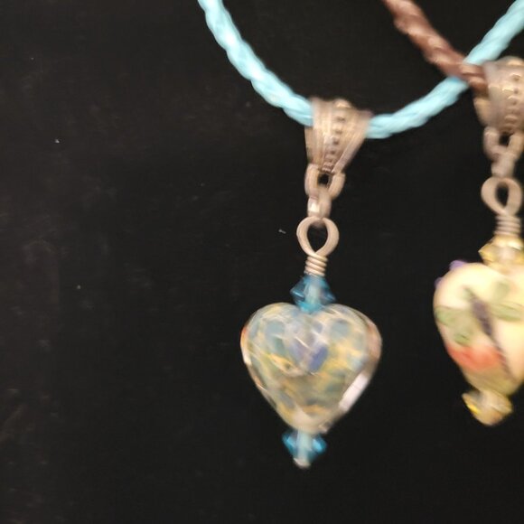 Lot of 4 Glass Heart Bead Corded Necklaces - Picture 2 of 13